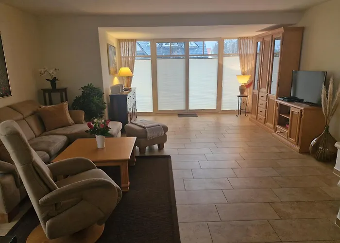 Rosenbergperle - 300m Zum *